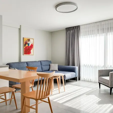 Krem Marin Apartmán Çeşme